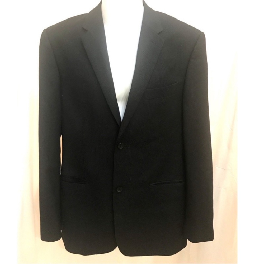 Perry Ellis pinstripe men’s jacket
38 R Slim Fit